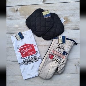 Home Collection Coffee And Cooking Oven Mitt And Kitchen Towel Decorative NWT